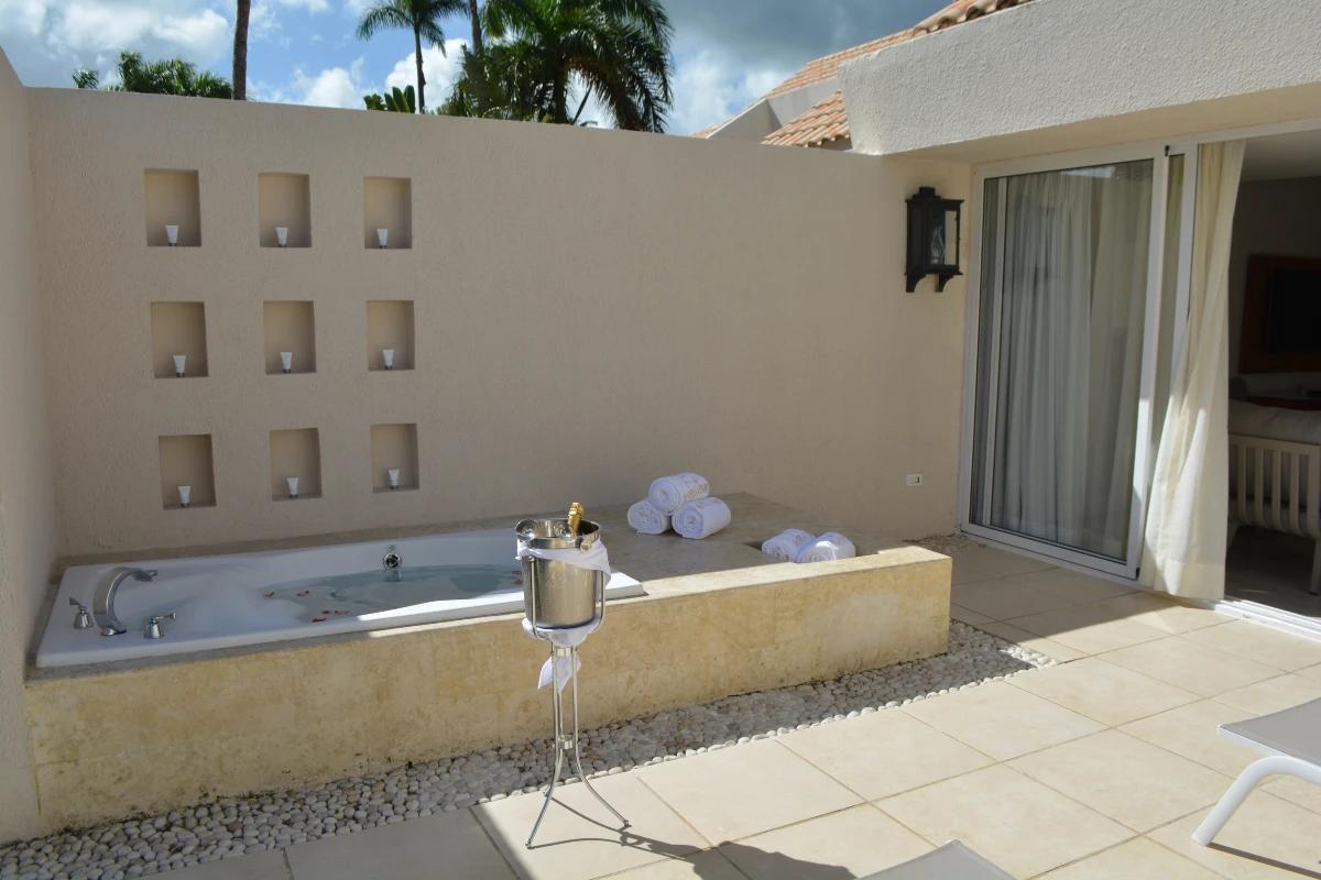 Honeymoon Suites with Royal Package VH Atmosphere Resort & Beach Club Puerto Plata Honeymoon Suites with Royal Package VH Atmosphere Resort & Beach Club Puerto Plata